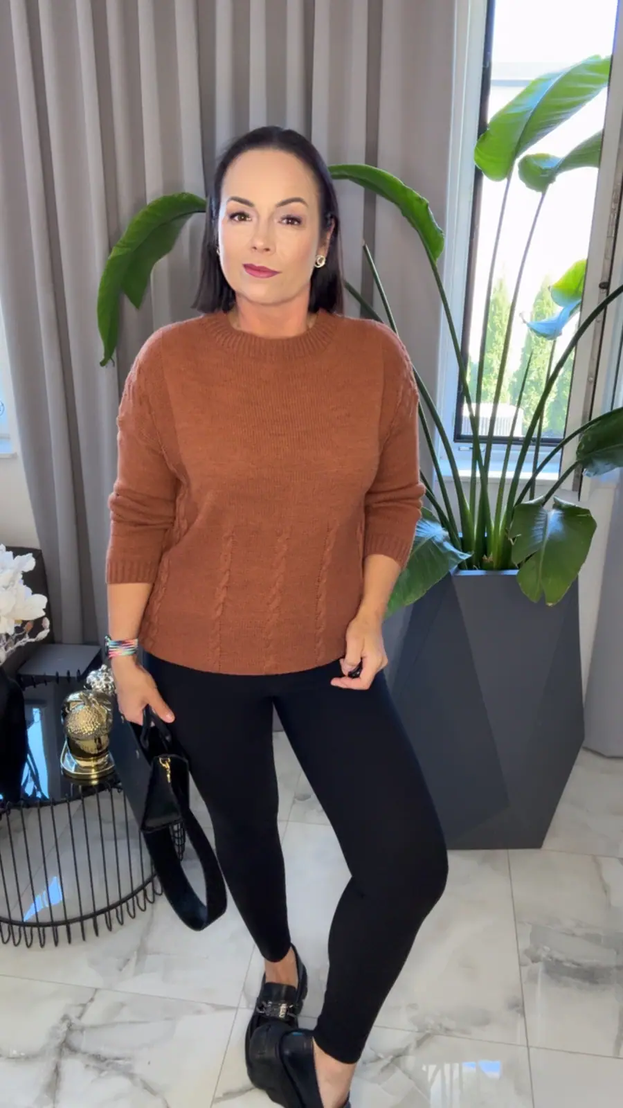 Sweter brązowy dłuższy z długim rękawkiem