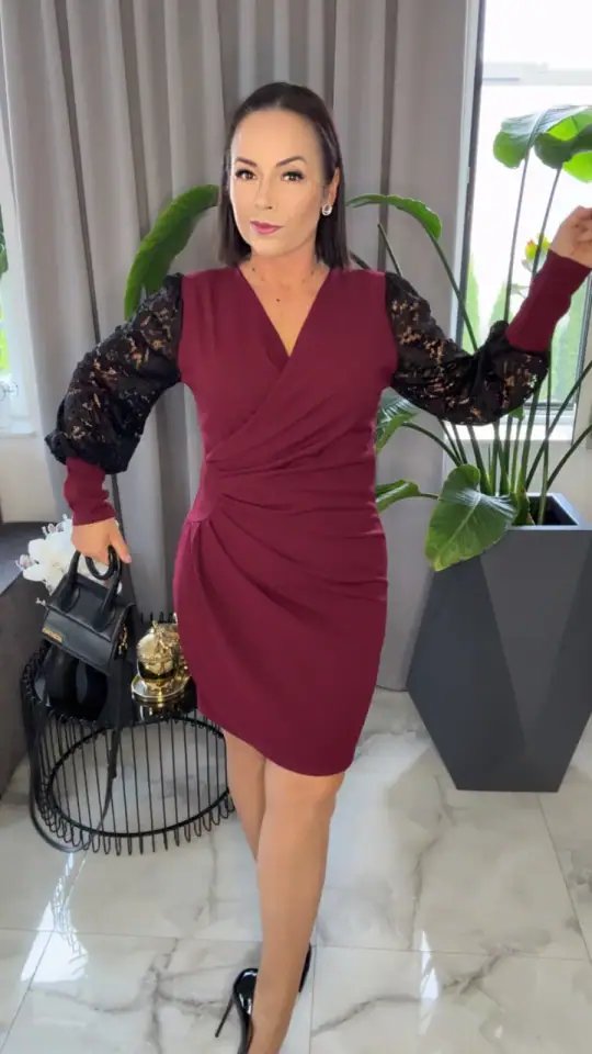 Sukienka bordowa elegancka z koronką, zdjęcie 2 z 2 — odzież damska Victoria Fashion