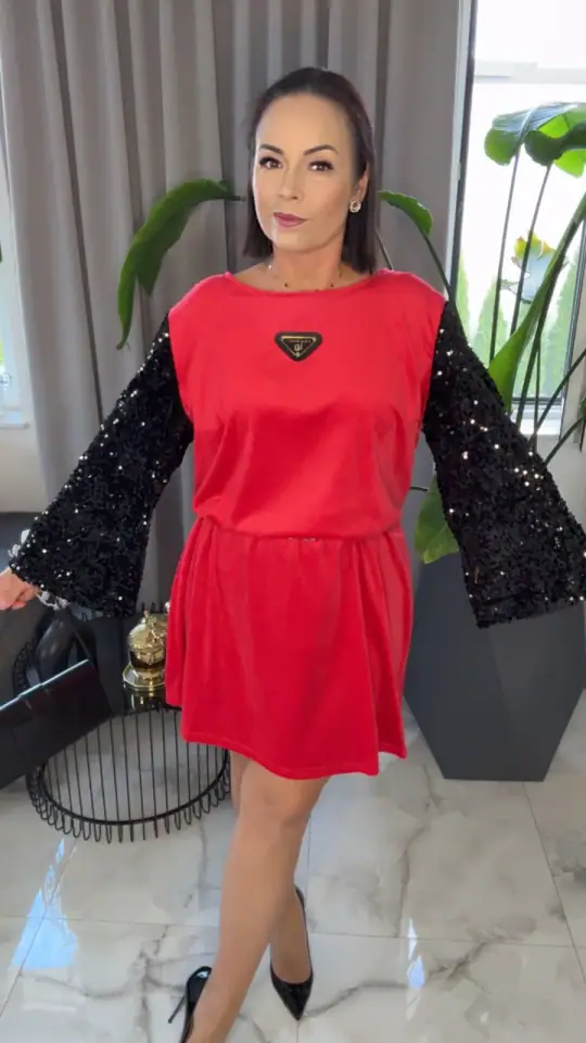 Sukienka Lola Bianka czerwona welurowa, zdjęcie 2 z 2 — odzież damska Victoria Fashion