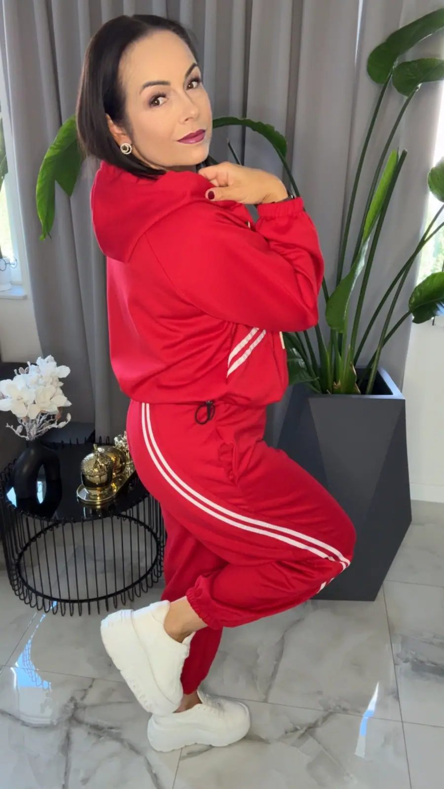 Dres czerwony wygodny komplet bluza spodnie — miniatura 4 z 10