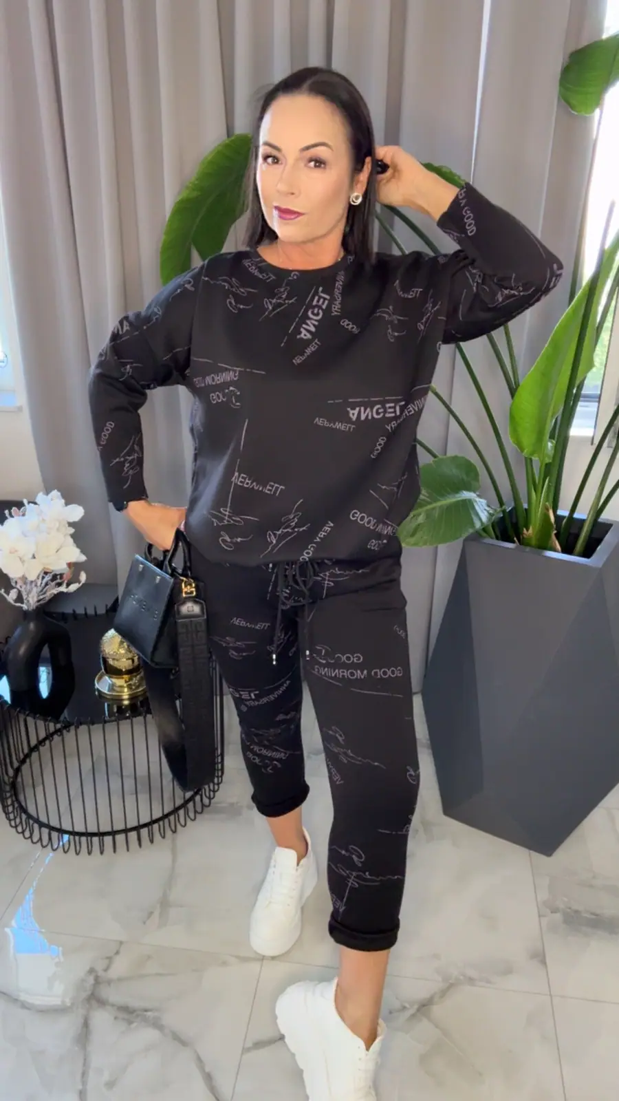 Dres czarny komplet bluza spodnie