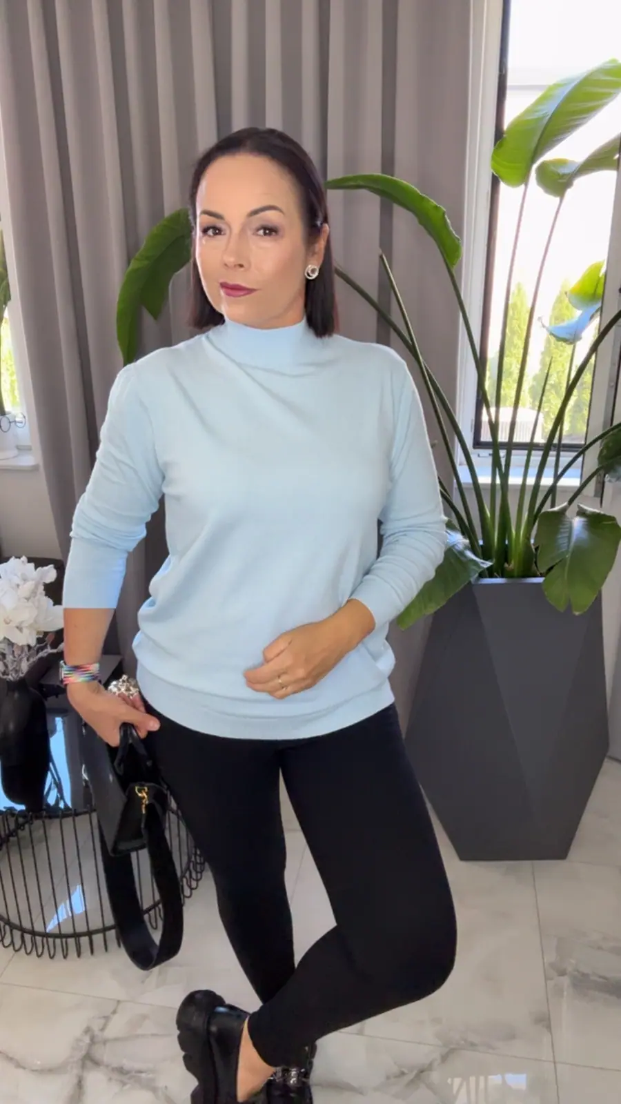 Golf błękitny mięciutki wygodny sweter