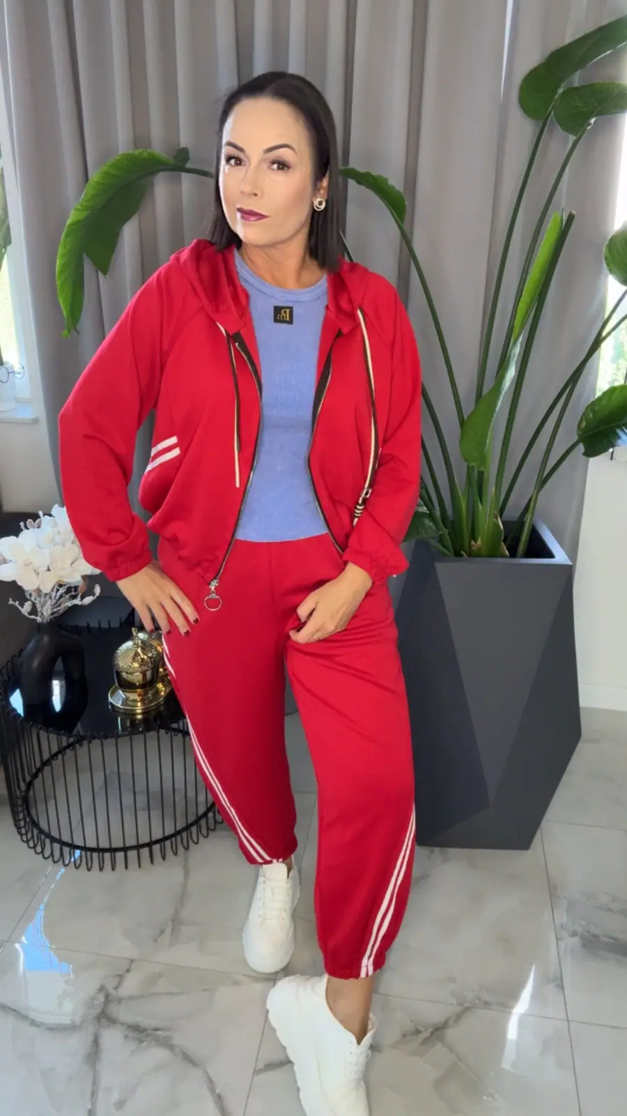 Dres czerwony wygodny komplet bluza spodnie — miniatura 3 z 10