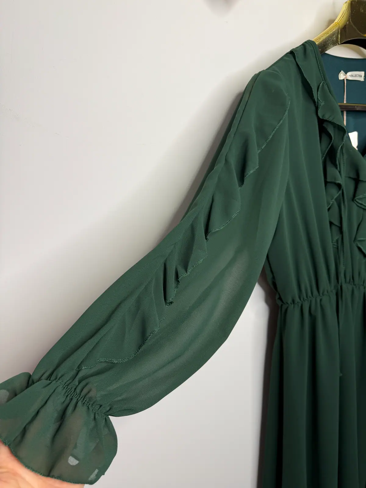 Sukienka szyfonowa zielona piękna elegancka — miniatura 11 z 12