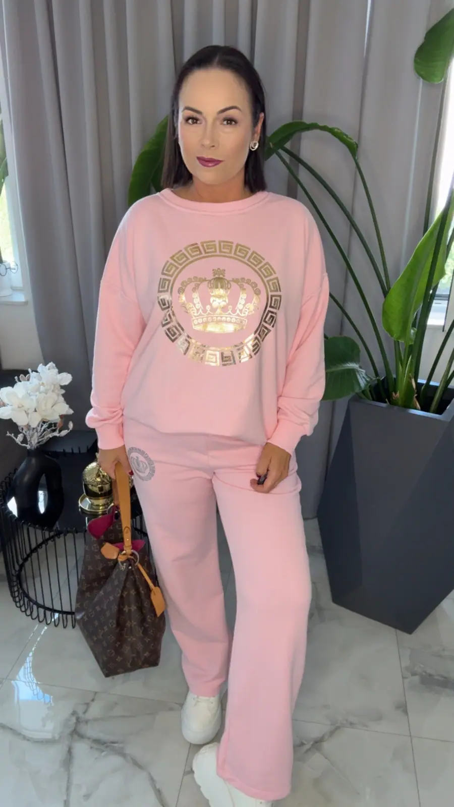 Dres różowy oversize z koronką piękny komplet, zdjęcie 1 z 2 — odzież damska Victoria Fashion