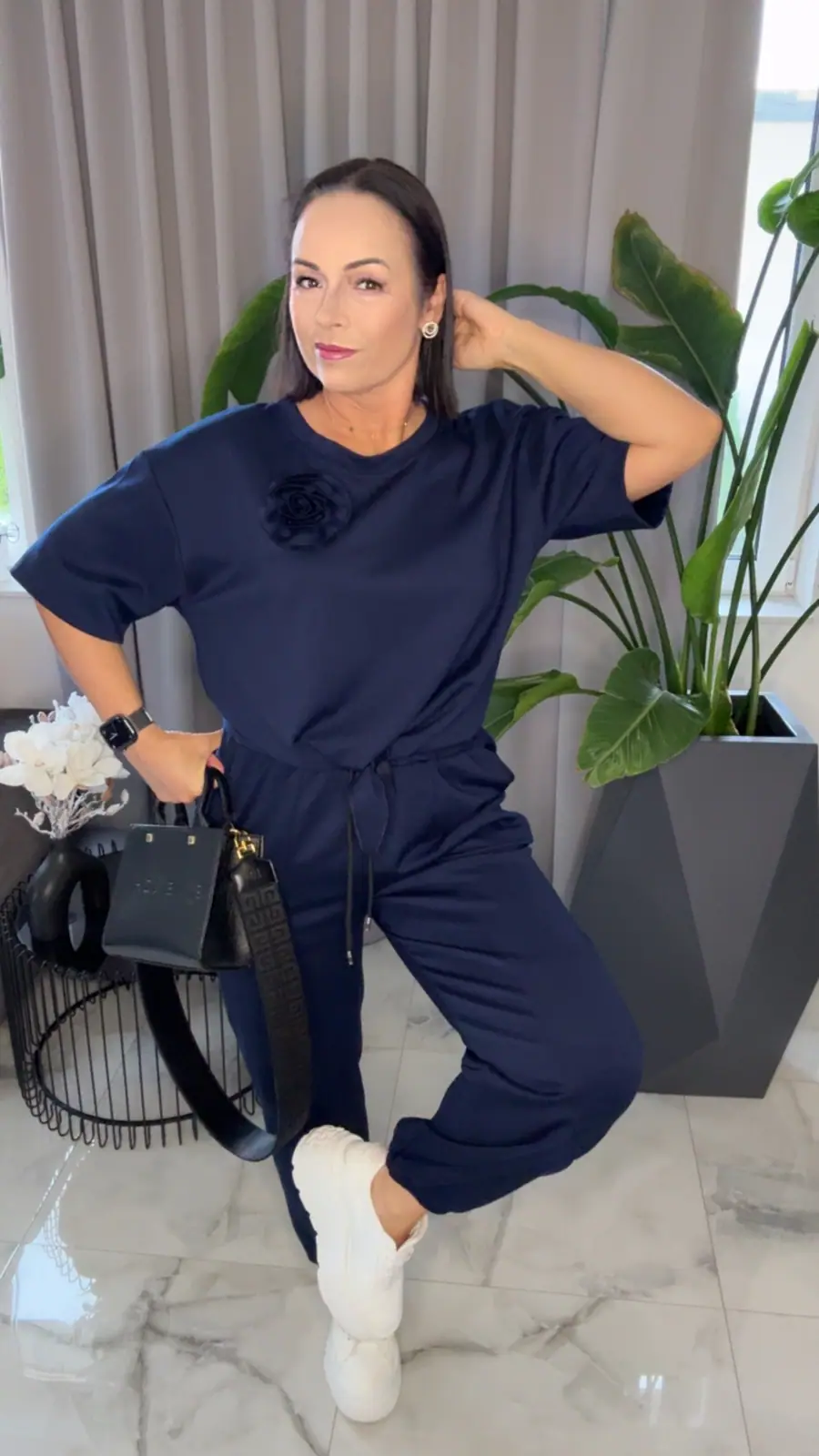 Dres granatowy komplet z różą piekny, zdjęcie 2 z 2 — odzież damska Victoria Fashion